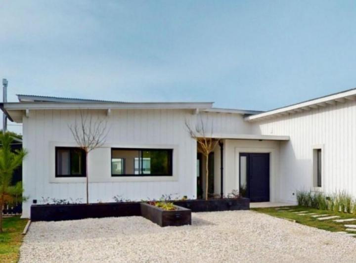 Casa · 242m² · 5 Ambientes