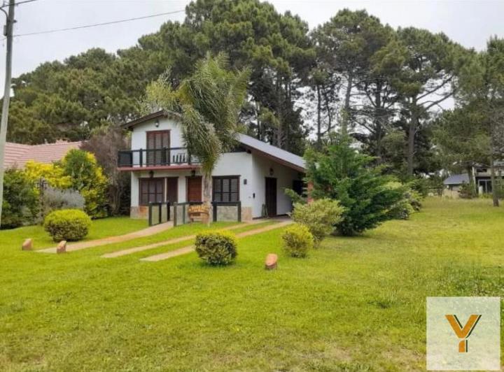 Casa · 145m² · 5 Ambientes