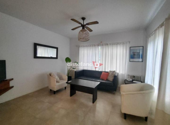 Casa · 140m² · 4 Ambientes · 1 Cochera