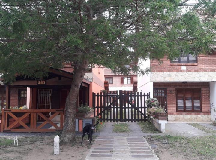 Casa · 55m² · 4 Ambientes · 1 Cochera