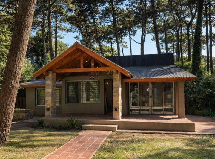 Casa · 150m² · 5 Ambientes · 1 Cochera