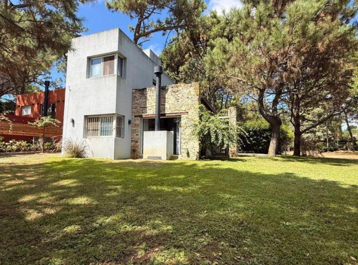 Casa · 154m² · 4 Ambientes · 1 Cochera