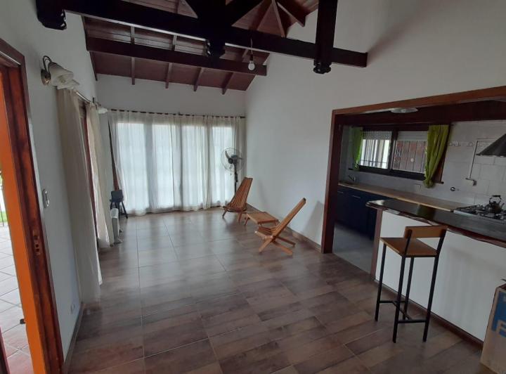Casa · 50m² · 4 Ambientes · 2 Cocheras