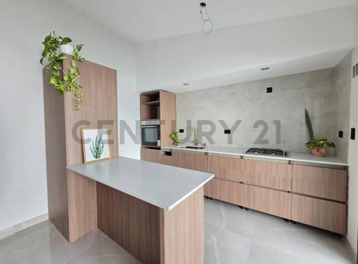 Casa · 108m² · 3 Ambientes · 1 Cochera