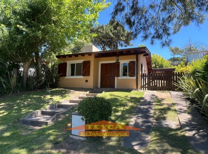 Casa · 93m² · 3 Ambientes · 1 Cochera