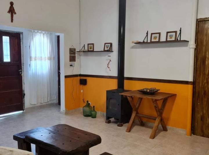 Casa · 100m² · 5 Ambientes · 1 Cochera