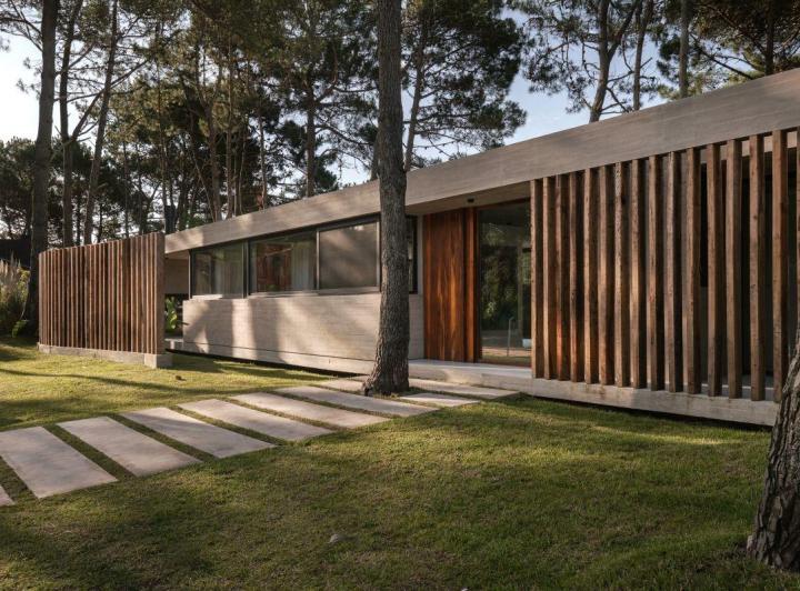 Casa · 305m² · 2 Cocheras