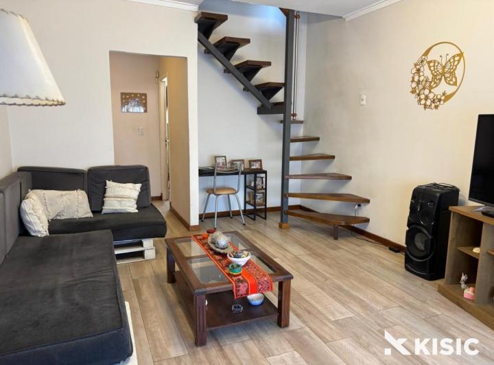 Casa · 172m² · 5 Ambientes · 1 Cochera