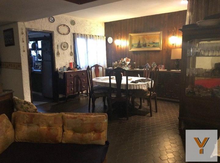 Casa · 130m² · 4 Ambientes · 1 Cochera