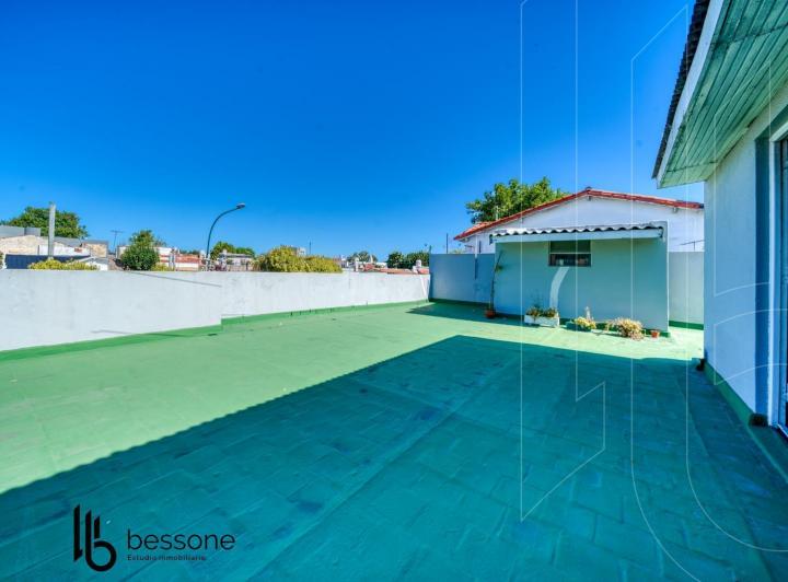 Casa · 95m² · 4 Ambientes · 1 Cochera