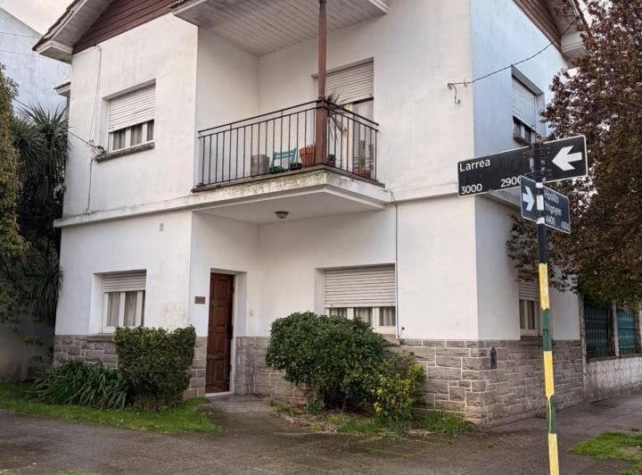 Casa · 198m² · 4 Ambientes · 1 Cochera