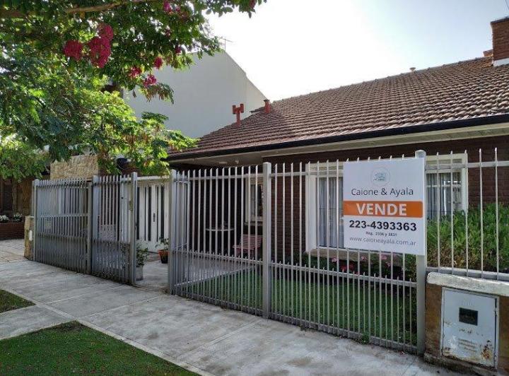 Casa · 110m² · 3 Ambientes · 1 Cochera
