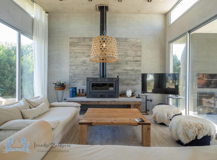 Casa · 187m² · 5 Ambientes · 1 Cochera