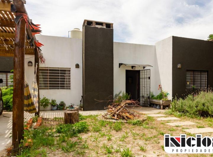 Casa · 100m² · 4 Ambientes