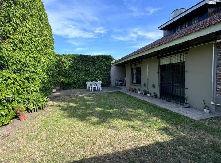 Casa · 85m² · 4 Ambientes · 1 Cochera