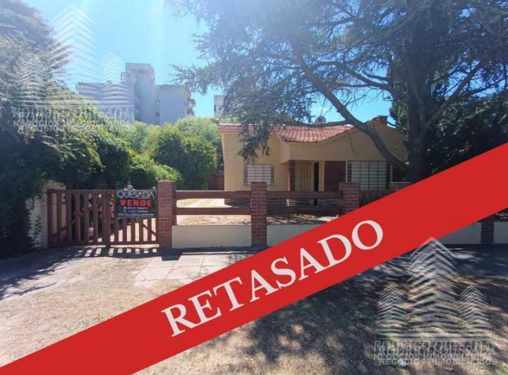 Casa · 70m² · 4 Ambientes · 2 Cocheras