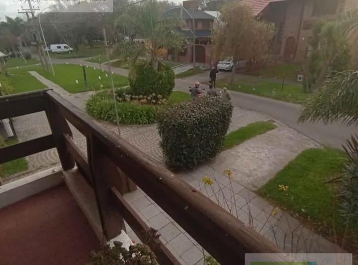 Casa · 190m² · 5 Ambientes · 1 Cochera