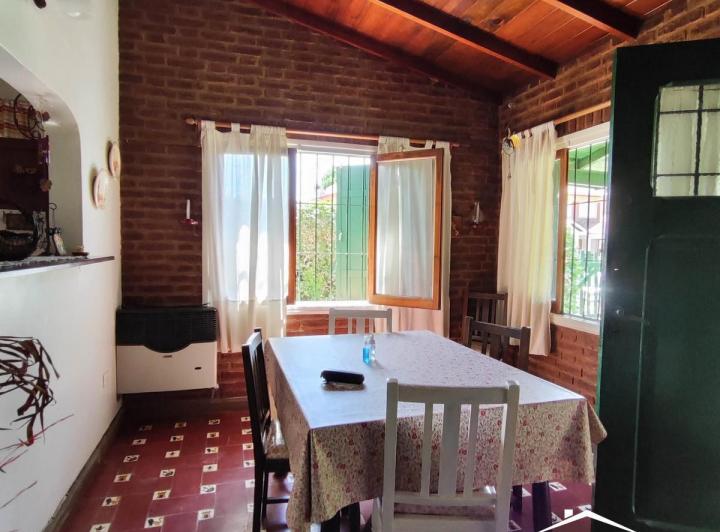 Casa · 105m² · 4 Ambientes · 1 Cochera