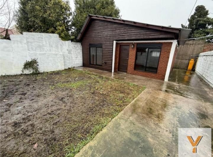 Casa · 120m² · 6 Ambientes · 1 Cochera