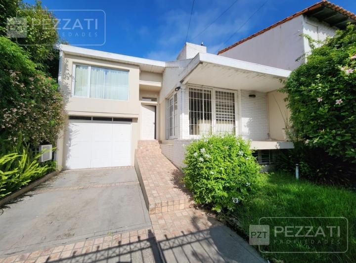Casa · 159m² · 5 Ambientes · 1 Cochera