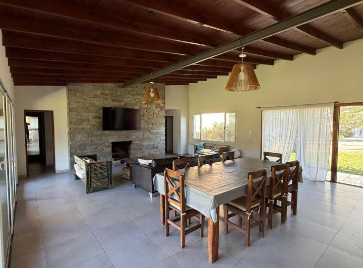 Casa · 145m² · 5 Ambientes