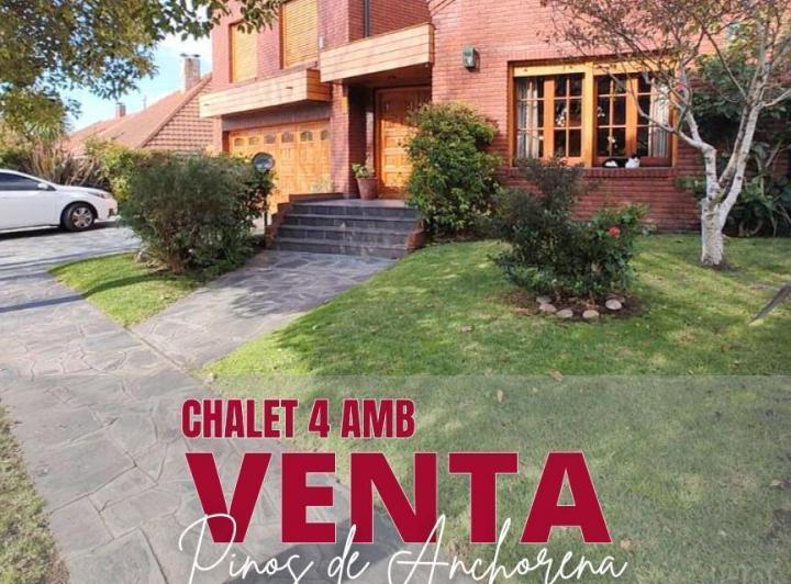 Casa · 290m² · 3 Dormitorios · 2 Cocheras
