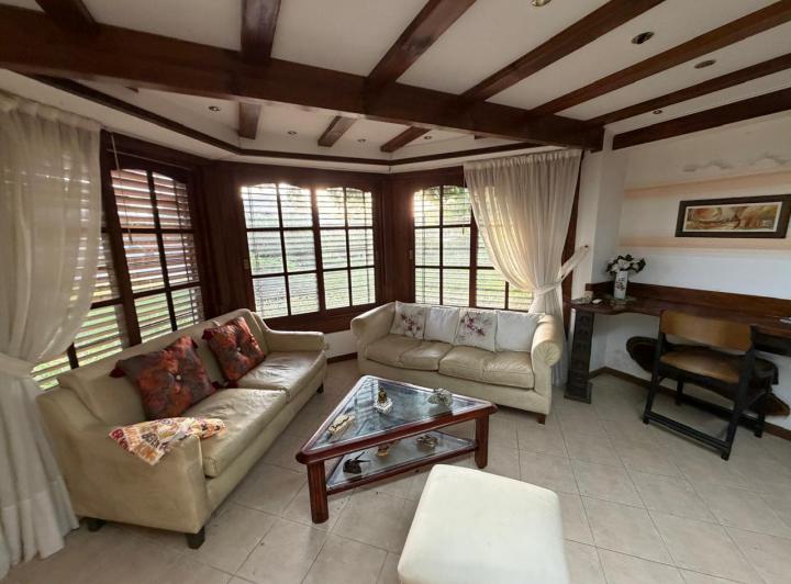 Casa · 70m² · 3 Ambientes · 1 Cochera