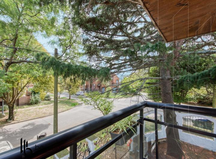 Casa · 230m² · 4 Ambientes · 4 Cocheras