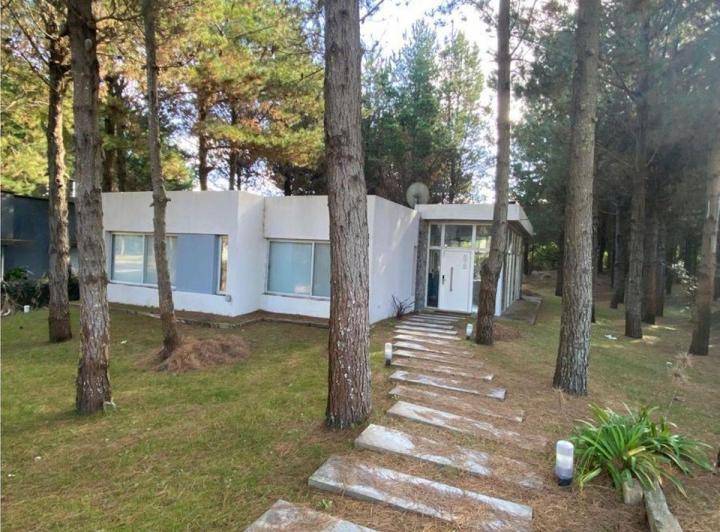Casa · 200m² · 4 Ambientes