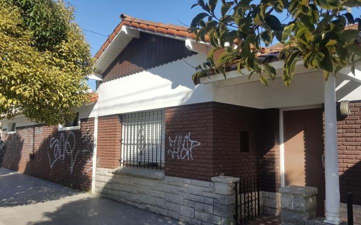 Casa · 1110m² · 3 Ambientes · 1 Cochera