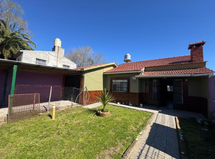 Casa · 484m² · 4 Ambientes · 2 Cocheras