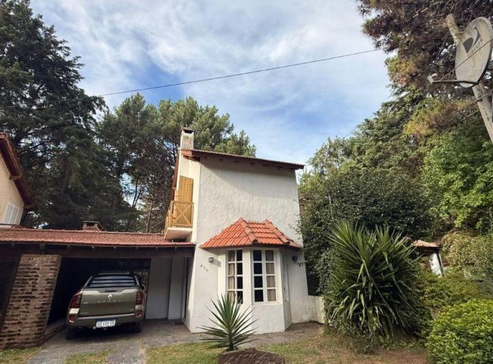 Casa · 70m² · 3 Ambientes · 1 Cochera