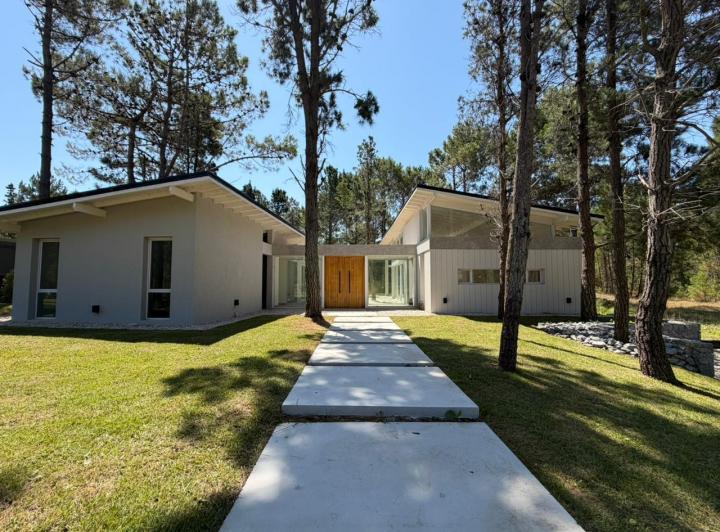 Casa · 194m² · 5 Ambientes