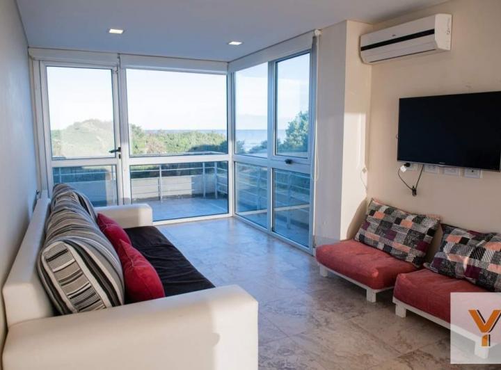 Casa · 330m² · 7 Ambientes