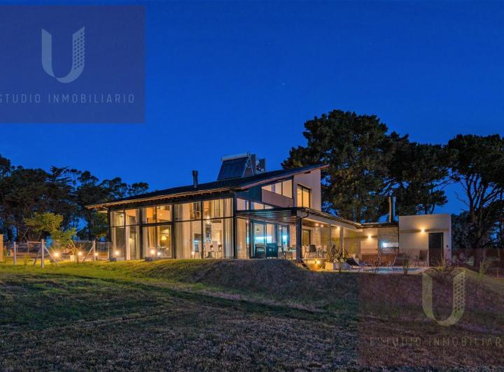 Casa · 185m² · 3 Dormitorios