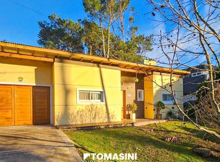 Casa · 108m² · 3 Ambientes · 1 Cochera