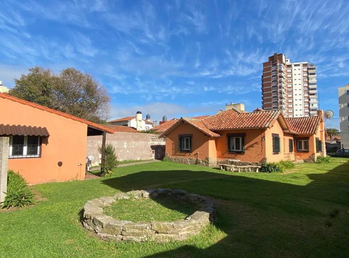 Casa · 239m² · 6 Ambientes · 1 Cochera