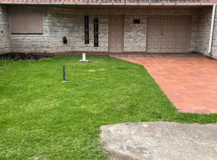 Casa · 187m² · 4 Ambientes · 1 Cochera