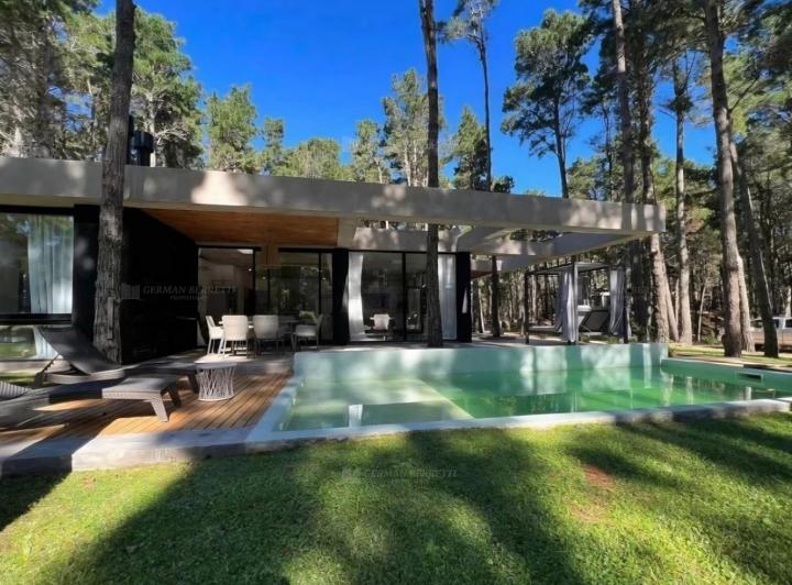 Casa · 213m² · 5 Ambientes