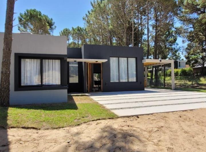 Casa · 210m² · 4 Ambientes