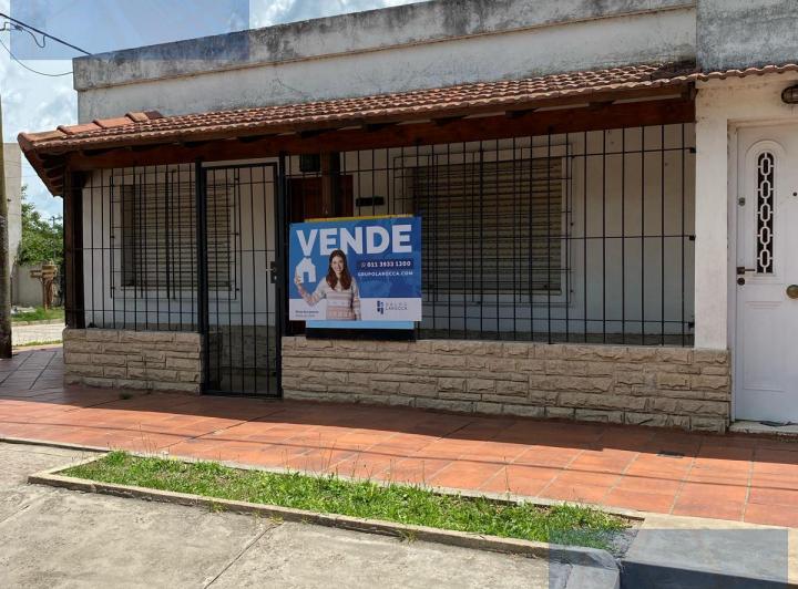 Casa · 85m² · 5 Ambientes · 1 Cochera