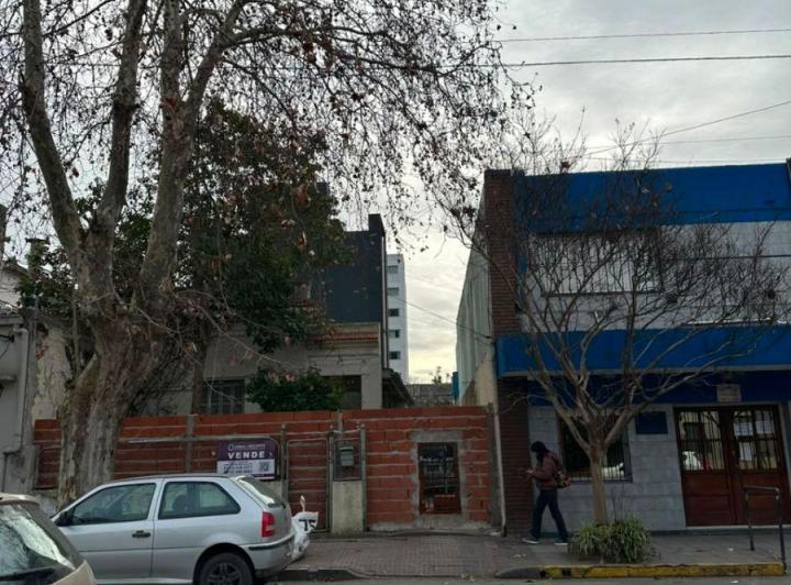 Casa · 224m² · 6 Ambientes · 1 Cochera