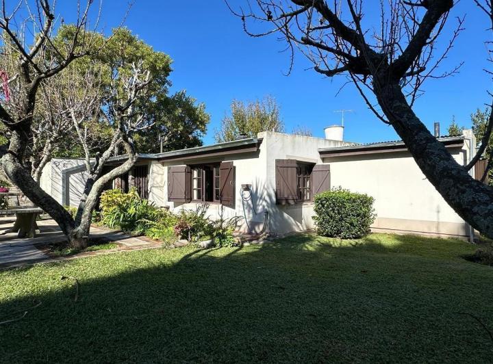 Casa · 65m² · 3 Ambientes · 1 Cochera