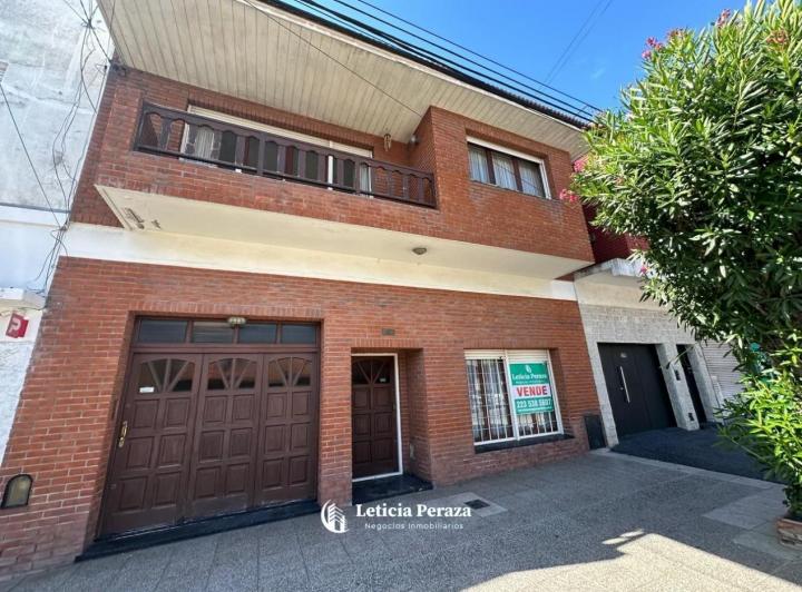 Casa · 230m² · 5 Ambientes