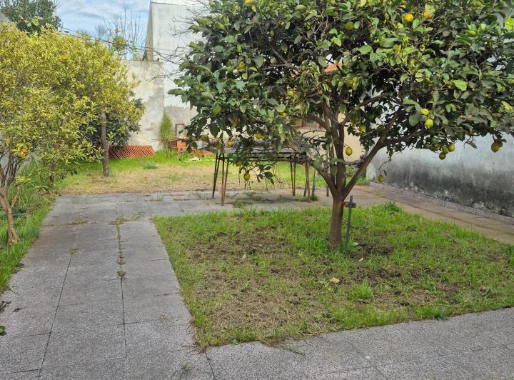 Casa · 140m² · 4 Ambientes · 1 Cochera