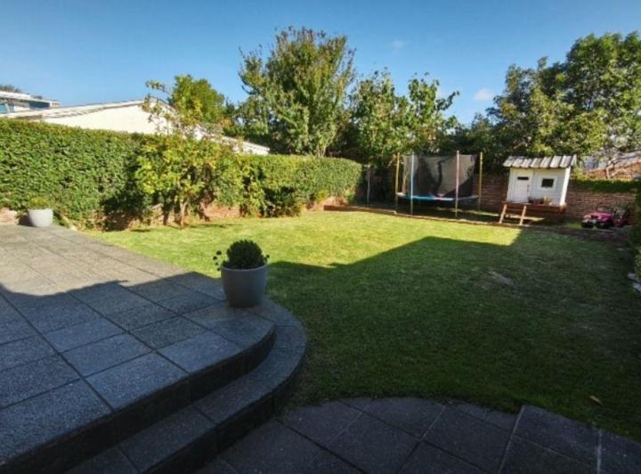 Casa · 302m² · 5 Ambientes · 2 Cocheras