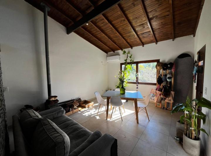 Casa · 210m² · 3 Ambientes · 2 Cocheras
