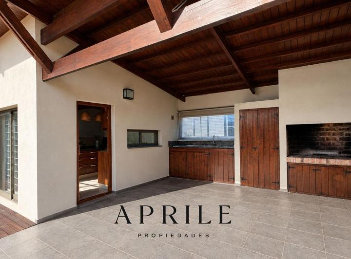 Casa · 200m² · 4 Ambientes
