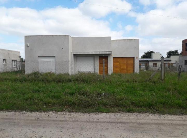 Casa · 130m² · 4 Ambientes · 1 Cochera