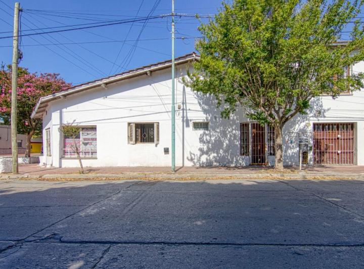 Casa · 181m² · 4 Ambientes · 1 Cochera